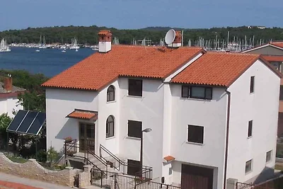 Ferienwohnung mit Terrasse und Klima