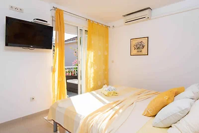 Ferienwohnung mit Balkon und Grill