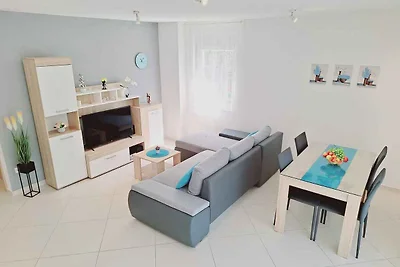 Ferienwohnung mit Blalkon und Klimaanlage