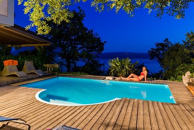 Ferienwohnung Mit Meerblick und Pool