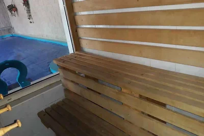 Studio mit eigenem Garten und Innenpool