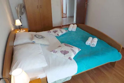 Appartamento Vacanza con famiglia Pirovac