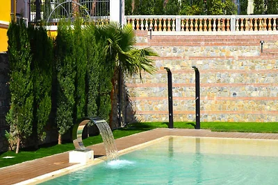 Studio mit Klimaanlage, Balkon und Pool