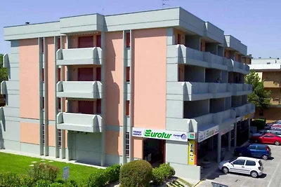 Studio mit Klimaanlage und Balkon