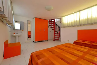 Ferienwohnung mit Klimaanlage, Balkon und