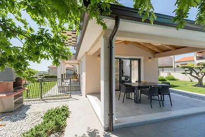 Villa Stefany – Ihr Rückzugsort in Montižana 