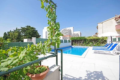 Ferienwohnung mit Klimaanlage und Pool