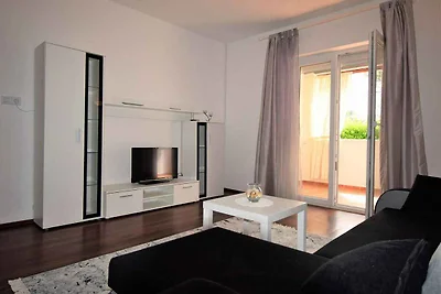 Ferienwohnung mit Balkon, Garten und Grill