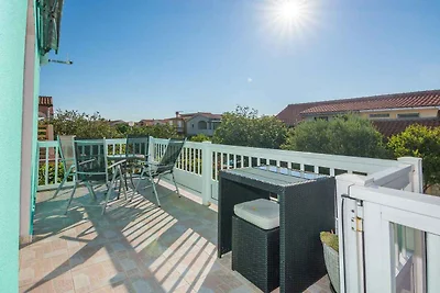 Ferienwohnung mit Balkon und Parkplatz