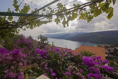 Studio mit Meeresausblick