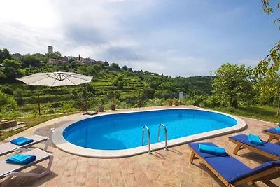 Ferienhaus mit Pool, Klimaanlage, Grill und i