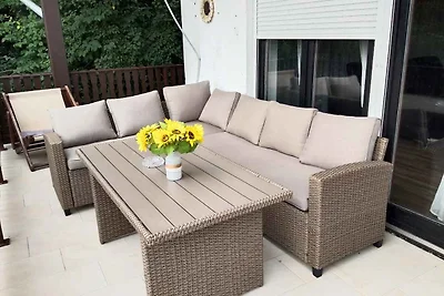 Ferienhaus mit grossem Garten, WLAN und