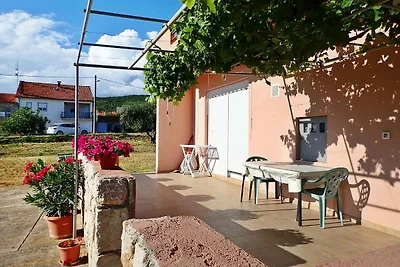 Ferienwohnung mit Terrasse und Klimaanlage