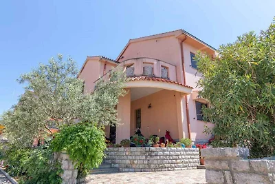 Ferienwohnung FLORIS mit Meerblick