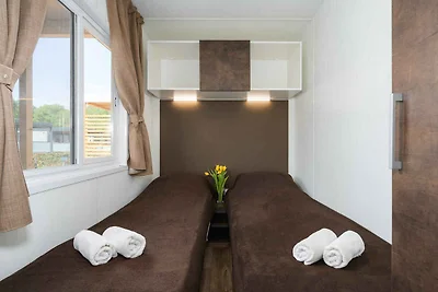 FerienHaus auf einem Nudisten-Campingplatz