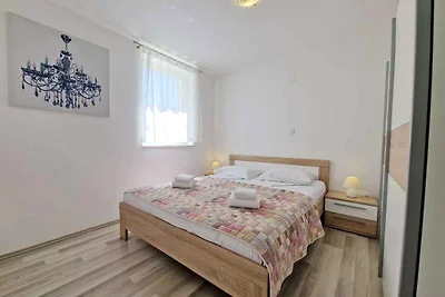 Ferienwohnung neu eingerichtet für 2-4 Pers.