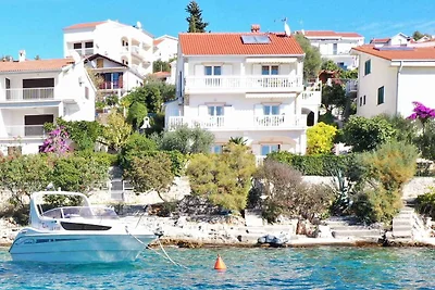 Appartamento Vacanza con famiglia Okrug Gornji