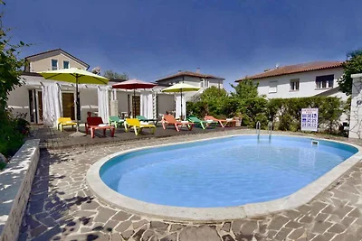 Studio nah am meer, mit pool und jacuzzi