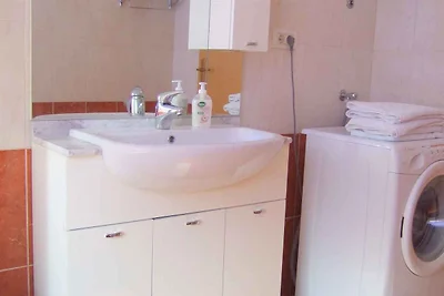 Ferienwohnung mit Klimaanlage und Parkplatz