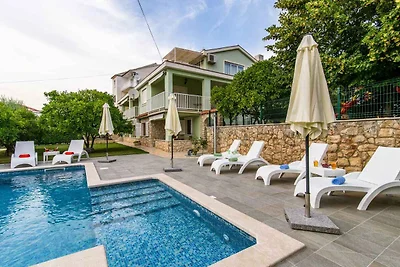 Appartamento Vacanza con famiglia Okrug Gornji