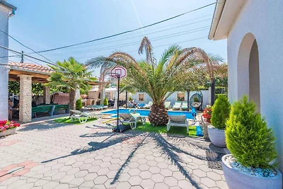Ferienwohnung mit Pool und Whirpool