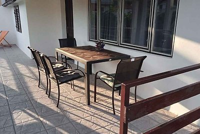 Ferienwohnung mit Terrasse und Klimaanlage