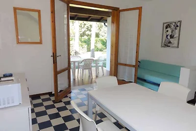 Ferienwohnung mit Garten und Klimaanlage