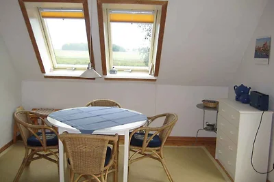Ferienwohnung mit Balkon, Blick zum Wasser un