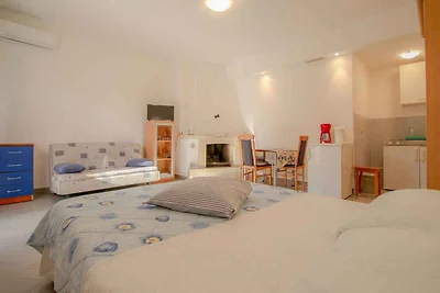 Studio mit Terrasse und Klimaanlage