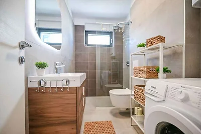 Ferienwohnung mit Meerblick und Pool