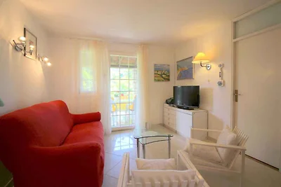Bungalow mit schönem Garten und Klimaanlage