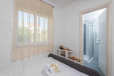 Ferienwohnung mit Balkon und Grill