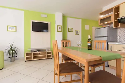 Ferienwohnung mit Balkon und Klimaanlage