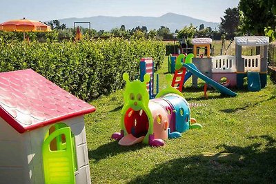 Ferienwohnung auf zwei Etagen mit Pavillon zu