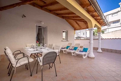 Ferienwohnung mit grosser Terrasse (50 qm)