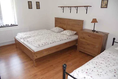 Ferienhaus mit Gartengrill direkt an