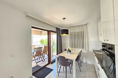 Ferienwohnung mit Garten und Klimaanlage