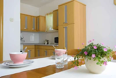 Appartamento Vacanza con famiglia Okrug Gornji