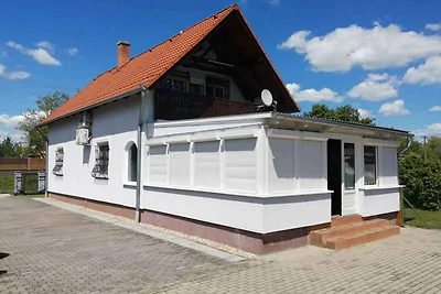 Ferienhaus für 6 Personen mit grossem Pool