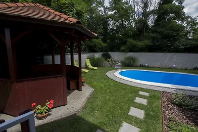 Ferienhaus mit geheiztem Aussenpool, Klima, P
