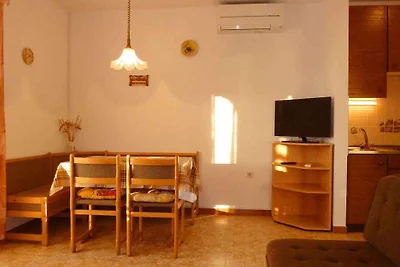 Ferienwohnung mit Terrasse und Klimaanlage