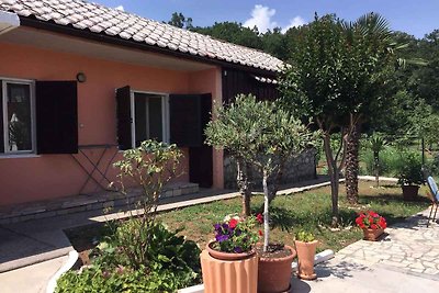 Ferienwohnung mit Terrasse und Klimaanlage