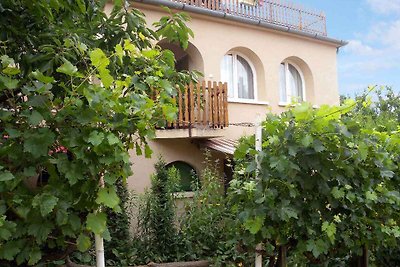 Ferienwohnung mit grossem Garten, Internet un