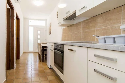 Erholsame Unterkunft Tina in der malerischen 