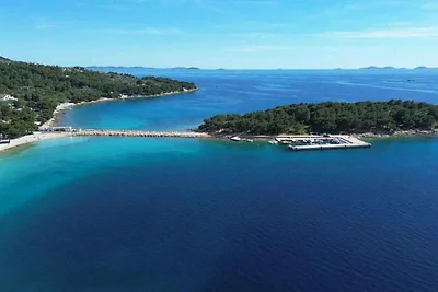 Gemütliches Studio mit Terrasse in Murter