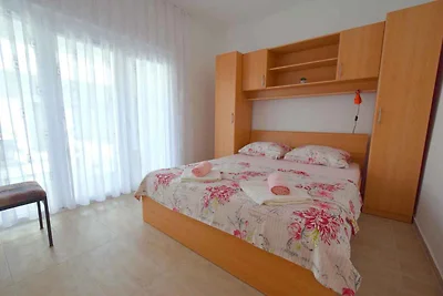 Ferienwohnung mit Terrasse und Klimaanlage