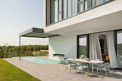 Villa mit Klimaanlage und Pool
