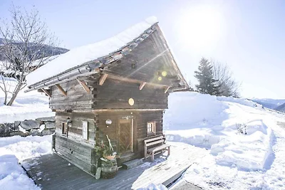 Hütte mit Panorama-Gartensauna