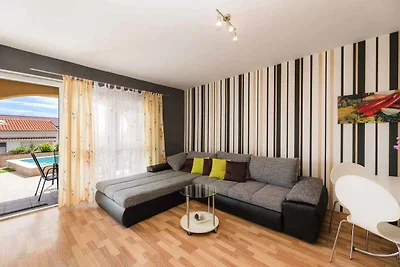 Ferienwohnung mit Aussenpool