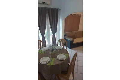 Ferienwohnung mit Klimaanlage, Balkon und